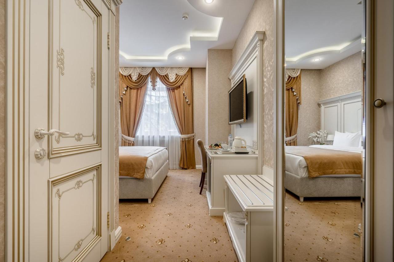Imperial Palace Hotel Minszk Kültér fotó