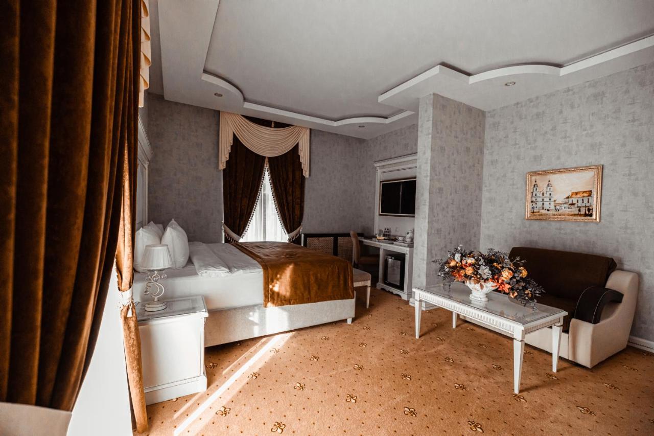 Imperial Palace Hotel Minszk Kültér fotó