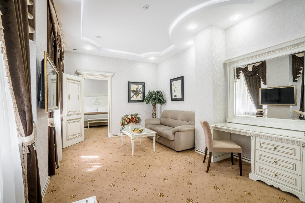 Imperial Palace Hotel Minszk Kültér fotó