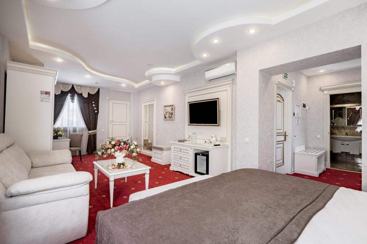 Imperial Palace Hotel Minszk Kültér fotó