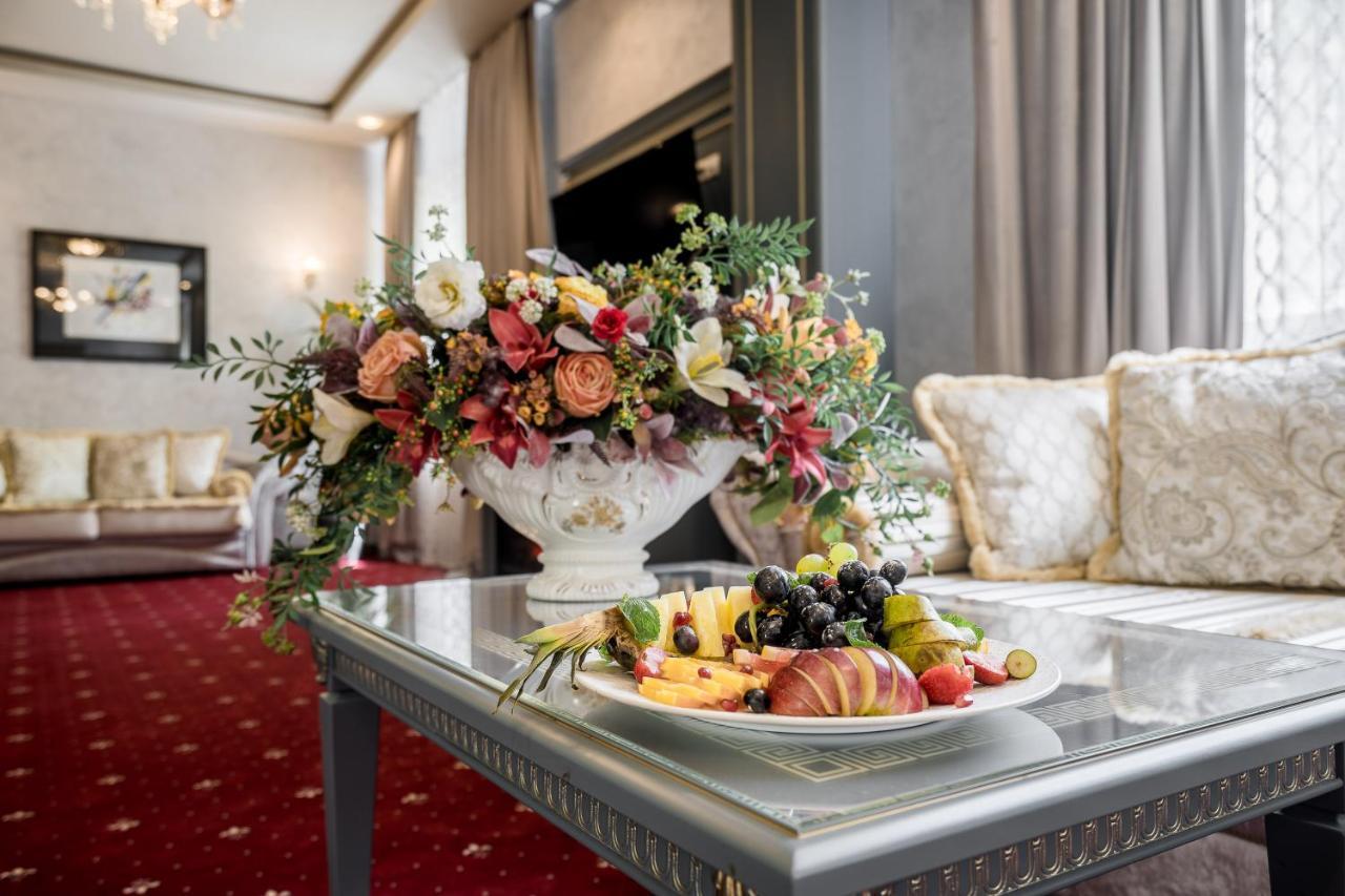 Imperial Palace Hotel Minszk Kültér fotó
